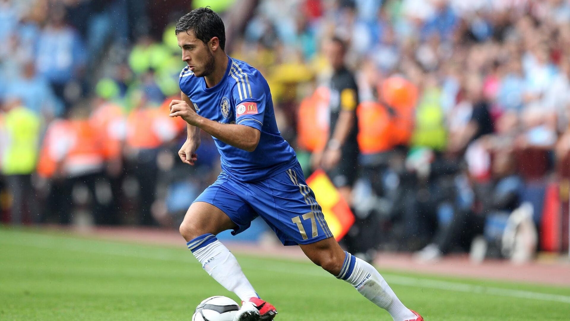 里昂冲击联赛前列，里昂球队